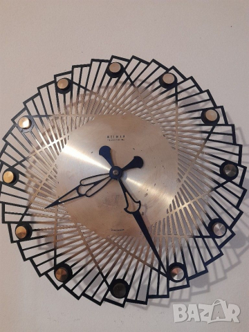 Стар стенен часовник , снимка 2 - Други ценни предмети - 36451793