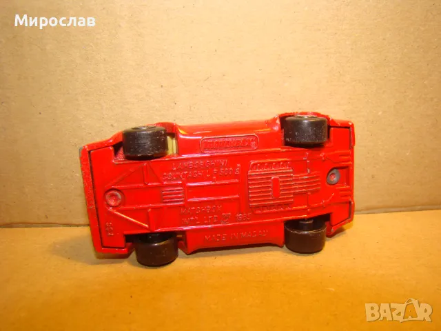 1:56 MATCHBOX LAMBORCHINI COUNTACH МОДЕЛ КОЛИЧКА ИГРАЧКА, снимка 5 - Колекции - 48996128