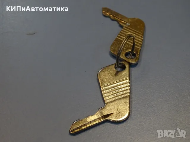 контактен ключ 4-позиционен Елпром КОВ-ТН, снимка 4 - Резервни части за машини - 49192161