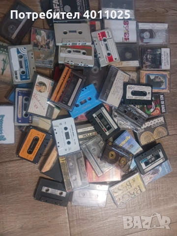 Лот от 80 аудио касети