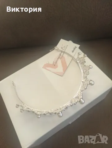 Сватбена тиара с кристали и перли, снимка 3 - Сватбени аксесоари - 48100681