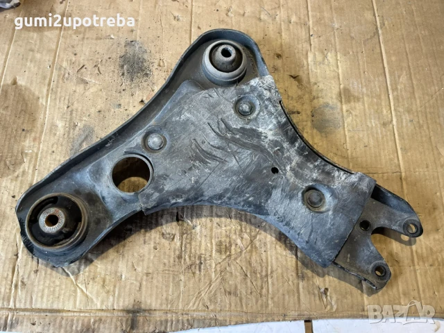 Носач Преден Десен 1EA407152B Volkswagen ID.3 E11 pro, снимка 4 - Части - 50648004