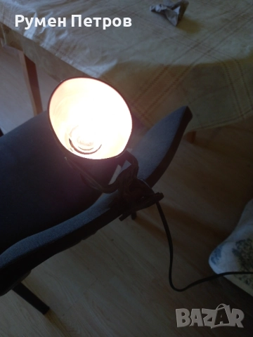 Нощна лампа със щипка, БГ, соц , снимка 2 - Антикварни и старинни предмети - 51845504