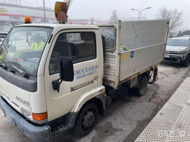 Самосвал тристранен с падащ борд 3.5т Нисан, снимка 2 - Бусове и автобуси - 52015749