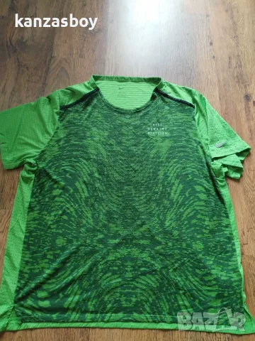 Nike Dri-FIT Run Division Rise 365 - страхотна мъжка тениска КАТО НОВА 2ХЛ, снимка 8 - Тениски - 56124806