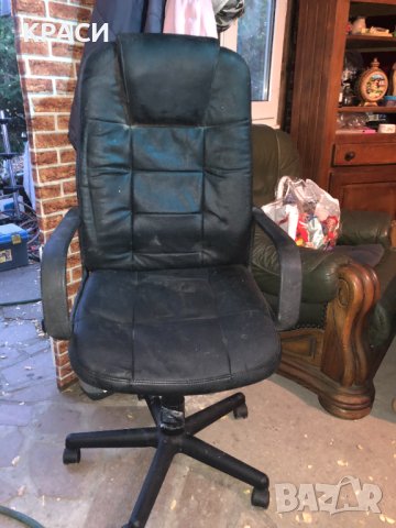 продавам офис стол 2