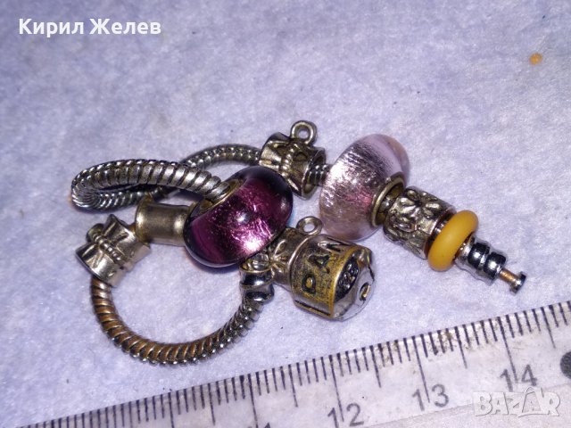 КРАСИВА МОДНА БРОНЗОВА АРТ ГРИВНА с ПОСРЕБРЯВАНЕ КРИСТАЛИ и НАДПИС PANDORA 38672, снимка 7 - Гривни - 41682268