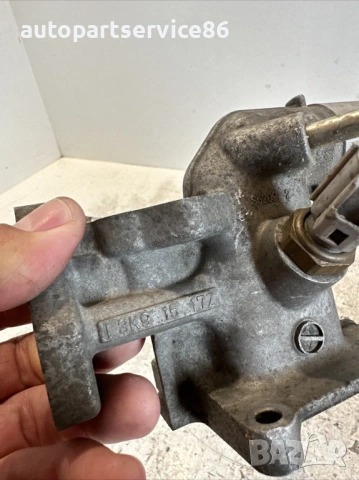 Капак на термостат 2.3T за Mazda CX-7 (2011) L3K91517Z, снимка 2 - Части - 53634770