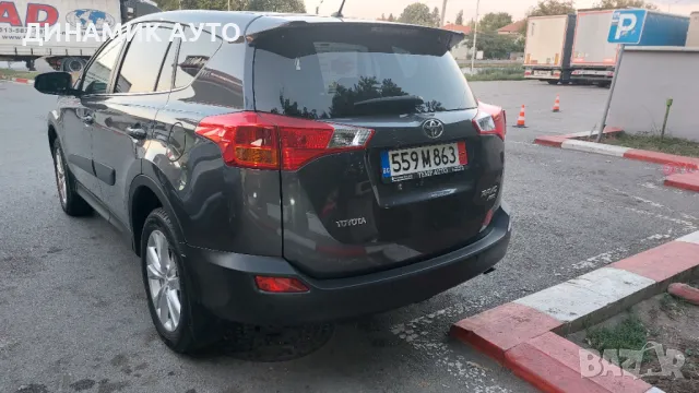 Toyota Rav4 Toyota Rav4 2.0i пълна сервизна история в TOYOTA, снимка 3 - Автомобили и джипове - 48696391