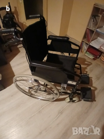 Инвалидна количка 