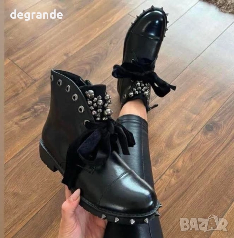 Дамски черни Боти