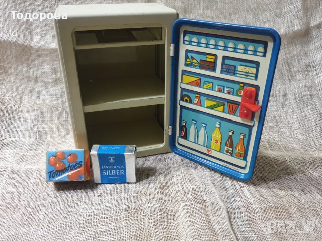 Старинна метална играчка-хладилник, снимка 4 - Антикварни и старинни предмети - 39088996