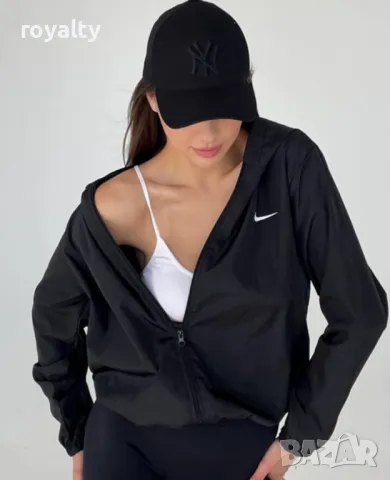 Nike дамска ветровка 