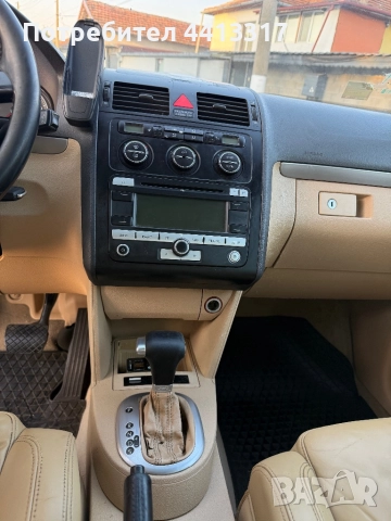 Vw touran 1.9, снимка 13 - Автомобили и джипове - 51584837