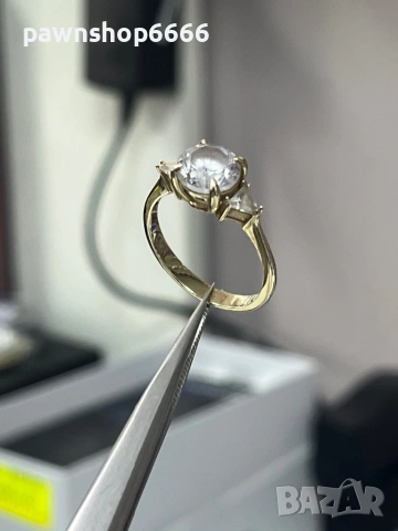 Златен пръстен 14 карата 3,73 грама , снимка 3 - Пръстени - 53315867