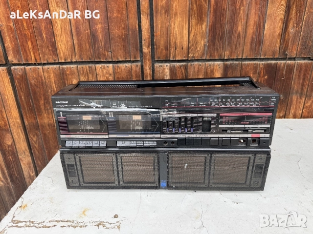 Радио касетофон universum 