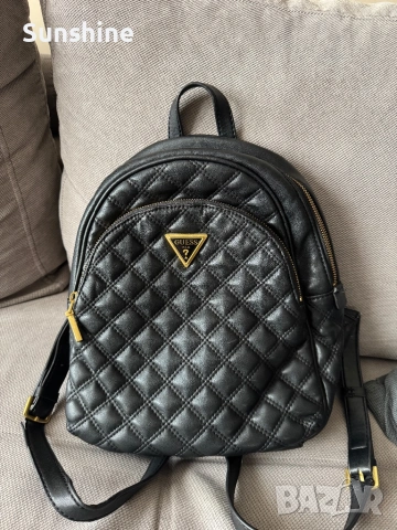 Оригинална черна раница GUESS