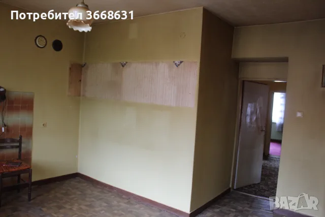Къща в центъра на Чепеларе – 2 етажа, двор и 2 гаража, снимка 7 - Къщи - 56230533