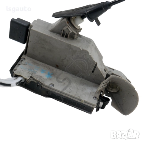 Брава предна лява врата Peugeot 208 I 2012-2019 ID: 152042, снимка 2 - Части - 52166386