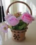Кошничка с цветя - ръчна изработка - прекрасен подарък за Вашия празник, снимка 3