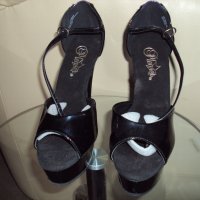 Обувки на висок ток-Pleaser, снимка 5 - Дамски обувки на ток - 41875009