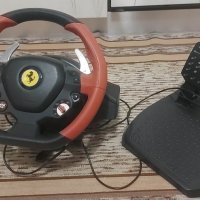 Волан с педали Thrustmaster Ferrari 458 spider racing wheel за XBOX, снимка 1 - Геймърски - 41140461