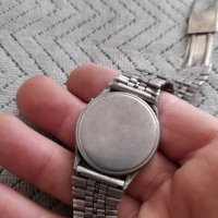 Стар електронен часовник Levis, снимка 3 - Антикварни и старинни предмети - 44261896