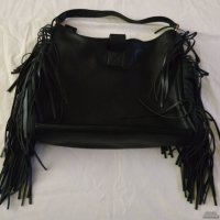 Английска дамска черна кожена чанта River Island с ресни, снимка 6 - Чанти - 42593975
