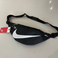 чанта банан Nike код 25, снимка 1 - Чанти - 38833470