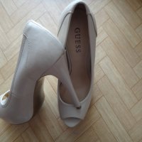 Официални обувки Guess, оригинални, на ток и платформа, лачени, снимка 7 - Дамски обувки на ток - 39382611