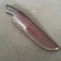 Ловен нож от Дамаска стомана с дръжка от палисандрово дърво и  кожена кания, снимка 4 - Ножове - 44014621