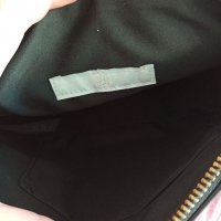 Малка черна чанта на H&M, снимка 4 - Чанти - 34235308