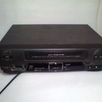 VHS видео JVC, снимка 1 - Плейъри, домашно кино, прожектори - 41416475