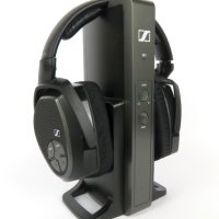 Безжични слушалки Sennheiser RS 175, снимка 2 - Слушалки и портативни колонки - 41738863