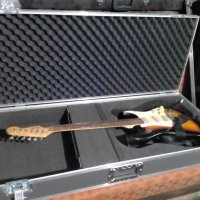 Продавам изгодно почти нов флайд кейс за скъпа акустична китара за 360 лв., снимка 4 - Китари - 41815672