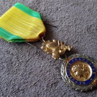 Френски сребърен с позлата военен орден медал 1870 , снимка 1 - Антикварни и старинни предмети - 41344277