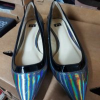 Дамски обувки , снимка 1 - Дамски ежедневни обувки - 38797393