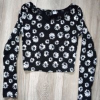 Къса дамска блуза "Н&М" , снимка 1 - Блузи с дълъг ръкав и пуловери - 41784800