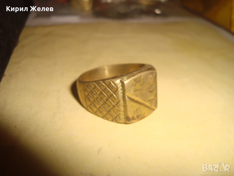 СТАР ПОЗЛАТЕН БРОНЗОВ ПРЪСТЕН ОРНАМЕНТИРАН РЪЧНО МАЙСТОРСКА АРТ ИЗРАБОТКА МАСИВЕН 25226, снимка 1