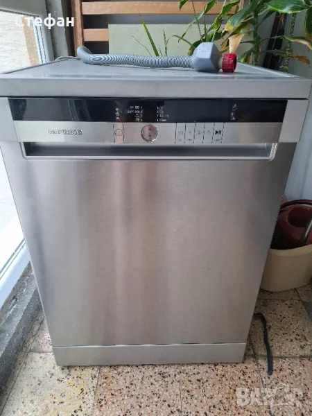 съдомиялна GRUNDIG, снимка 1