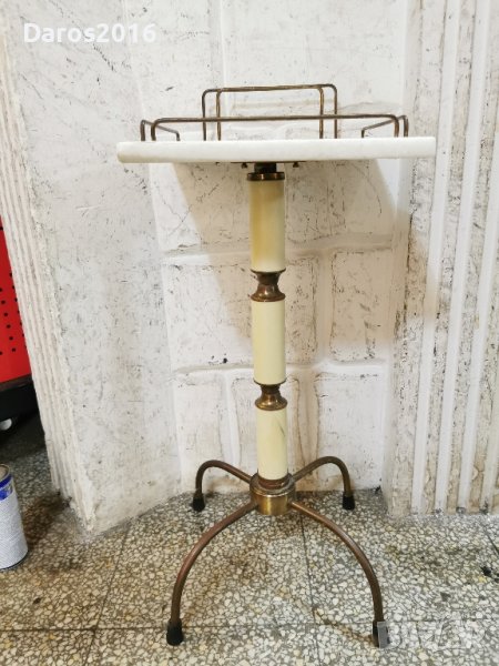 Мраморна масичка за телефон , снимка 1