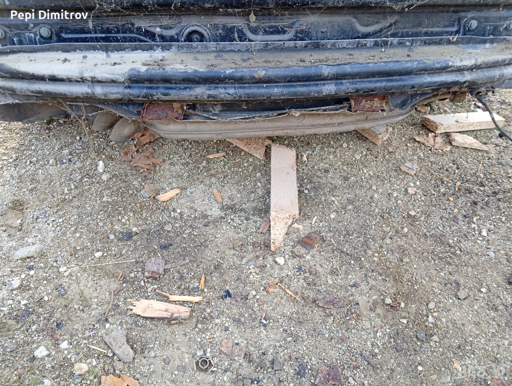 Основа задна броня Volkswagen Golf V Hatchback (10.2003 - 02.2009), снимка 1