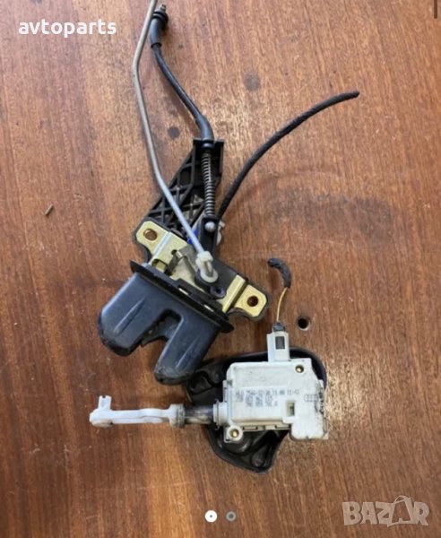 Audi a4 b6 седан брава багажник, снимка 1