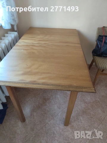 Фурнирована маса за трапезария