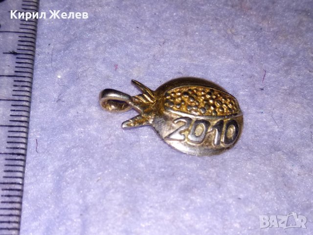 2010 Година КРАСИВА ФИГУРАЛНА СРЕБЪРНА ОРНАМЕНТИРАНА АРТ ВИСУЛКА СРЕБРО 925 с ПОЗЛАТА МЕДАЛЬОН 73631, снимка 4 - Колиета, медальони, синджири - 39226300