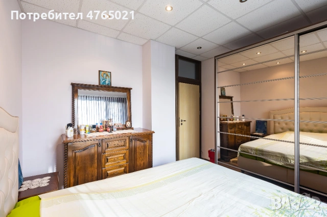 Гардероб, скрин с огледало, снимка 2 - Гардероби - 53835856