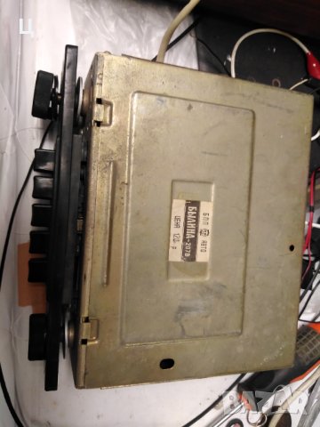 Ретро Руско радио Бьiлина 120 с УКВ, снимка 3 - Аксесоари и консумативи - 41638925