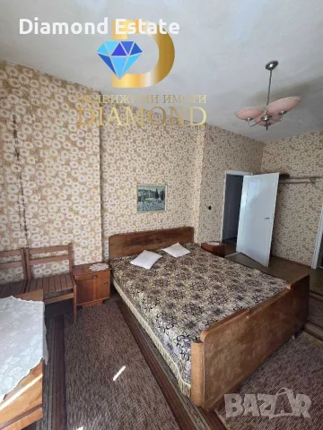 Двуетажна къща в село Брод, общ. Димитровград, снимка 10 - Къщи - 55976834