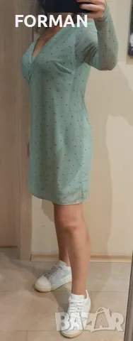 Зелена рокля на ситни цветчета тюл с подплата , снимка 4 - Рокли - 48439083