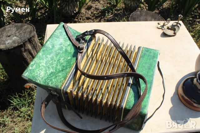 Акордеон - детски, снимка 11 - Антикварни и старинни предмети - 51449170